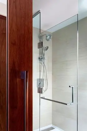 Deluxe Oda, 2 Çift Kişilik Yatak, Şehir Manzaralı (Hearing Accessible)