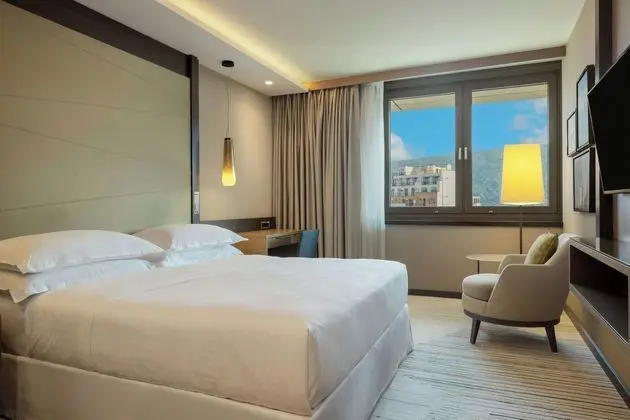 Deluxe Oda, 1 En Büyük (King) Boy Yatak, Balkon