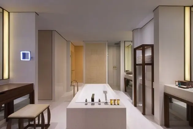 Süit, 1 Yatak Odası, Sigara İçilebilir, Balkon