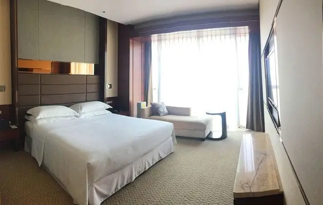 Oda, 1 En Büyük (King) Boy Yatak, Sigara İçilebilir, Park Manzaralı