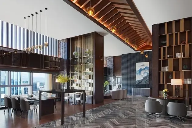Club Oda, 1 En Büyük (King) Boy Yatak, Sigara İçilmez, Şehir Manzaralı