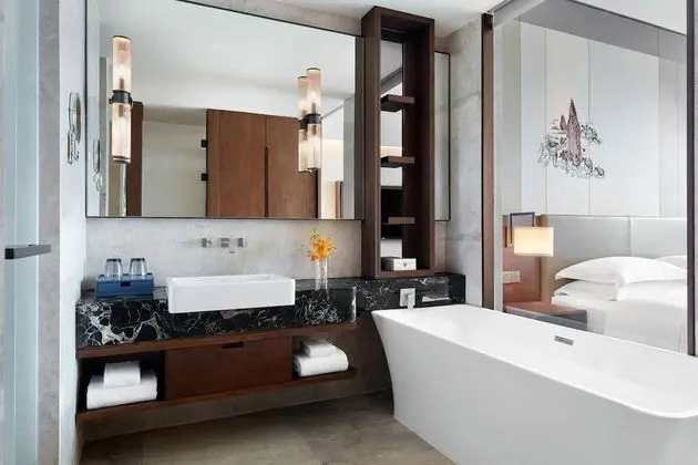 Club Oda, 1 En Büyük (King) Boy Yatak, Sigara İçilmez, Şehir Manzaralı