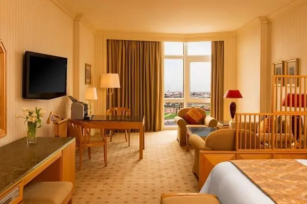 Tower Deluxe Room, 1 King Bed, Non Smoking