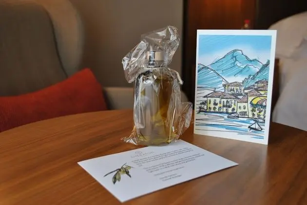 Deluxe Oda, 1 En Büyük (King) Boy Yatak, Havuz Manzaralı