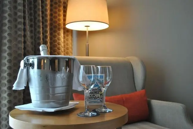 Deluxe Oda, 1 En Büyük (King) Boy Yatak, Havuz Manzaralı