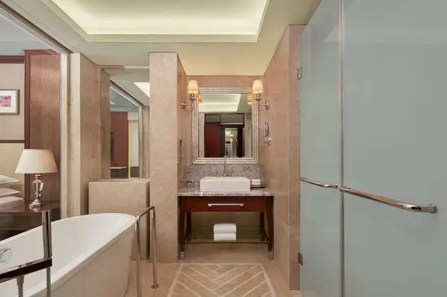 Oda, 1 En Büyük (King) Boy Yatak, Şehir Manzaralı