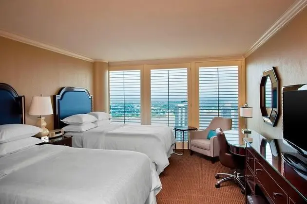 Deluxe Oda, 2 Çift Kişilik Yatak, Şehir Manzaralı (Hearing Accessible)