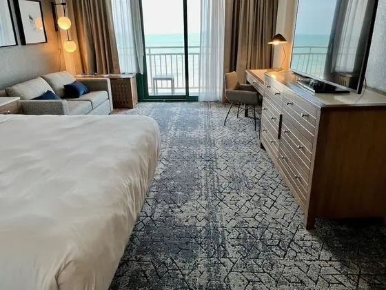 Oda, 1 En Büyük (King) Boy Yatak ve Çekyat, Balkon, Okyanusa Sıfır