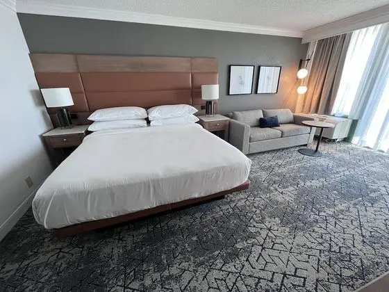 Oda, 1 En Büyük (King) Boy Yatak ve Çekyat, Balkon, Okyanusa Sıfır