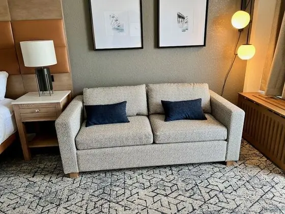 Oda, 1 En Büyük (King) Boy Yatak ve Çekyat, Balkon, Okyanusa Sıfır