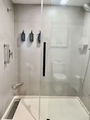 Oda, 1 En Büyük (King) Boy Yatak ve Çekyat, Balkon, Okyanusa Sıfır