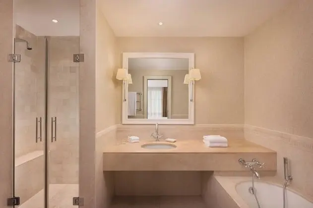 Executive Oda, 1 En Büyük (King) Boy Yatak, Avlu Manzaralı