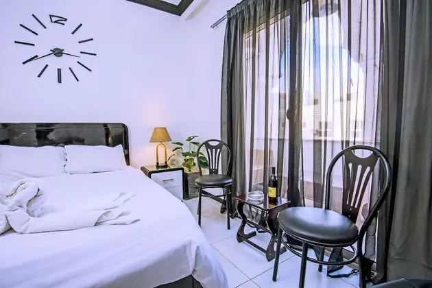 2dBds, Pool View Balcony, WIFI, Kitchenettes, Washing Machines | Sheraton Plaza 414/415