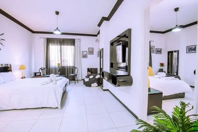2dBds, Pool View Balcony, WIFI, Kitchenettes, Washing Machines | Sheraton Plaza 414/415