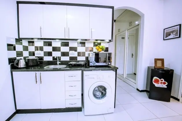 2dBds, Pool View Balcony, WIFI, Kitchenettes, Washing Machines | Sheraton Plaza 414/415