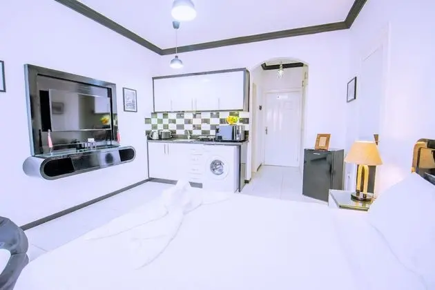 Top Floor, Pool View, Balcony, Fast WIFI, Washing Machine | Sheraton Plaza 414
