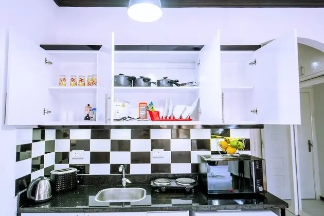 Top Floor, Pool View, Balcony, Fast WIFI, Washing Machine | Sheraton Plaza 414