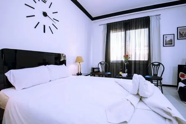 Top Floor, Pool View, Fast WIFI, Kitchenette, Washing Machine | Sheraton Plaza 415