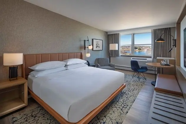 Oda, 1 En Büyük (King) Boy Yatak (Mobility Accessible, Tub)