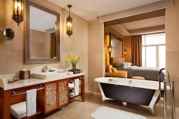 Executive Süit, 1 En Büyük (King) Boy Yatak, Balkon, Göl Manzaralı