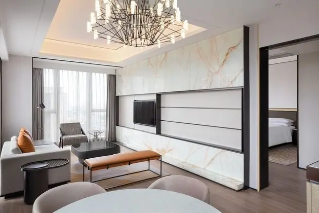 Süit, 1 En Büyük (King) Boy Yatak, Sigara İçilmez