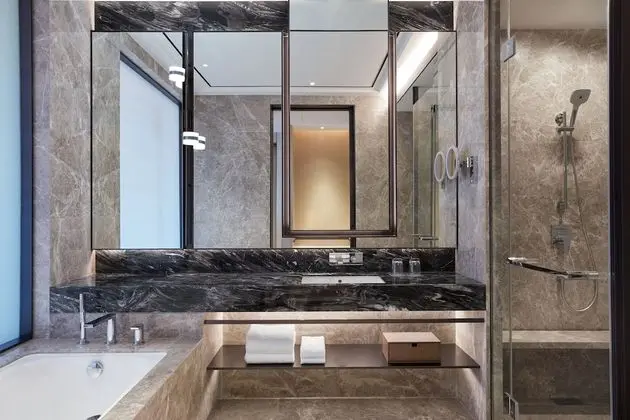 Süit, 1 En Büyük (King) Boy Yatak, Sigara İçilmez