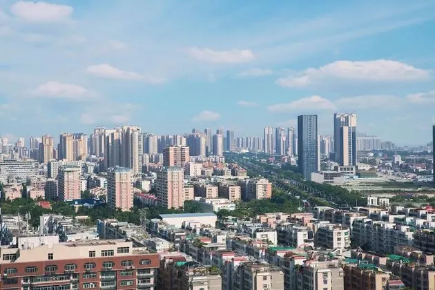 Oda, 2 Çift Kişilik Yatak, Şehir Manzaralı