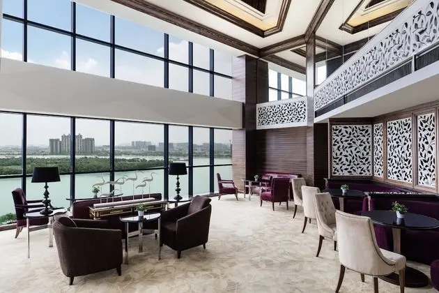 Club Oda, 1 En Büyük (King) Boy Yatak, Şehir Manzaralı