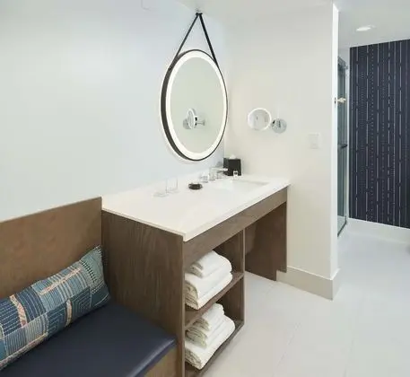 Süit, 1 Yatak Odası, Engellilere Uygun (Roll In Shower)