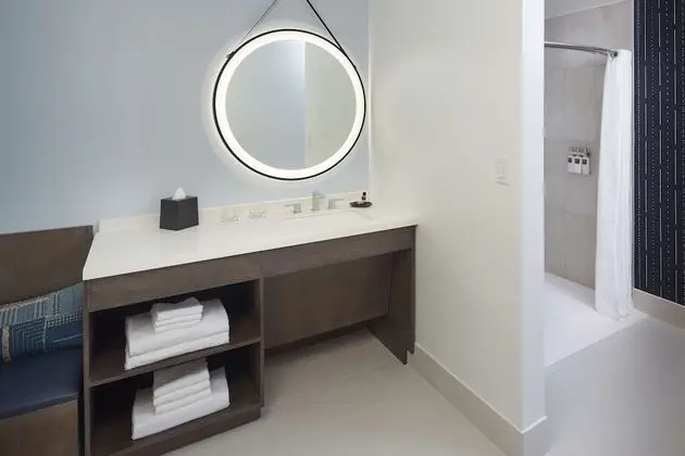 Süit, 1 Yatak Odası, Engellilere Uygun (Roll In Shower)