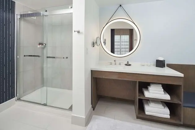 Süit, 1 Yatak Odası, Engellilere Uygun (Roll In Shower)