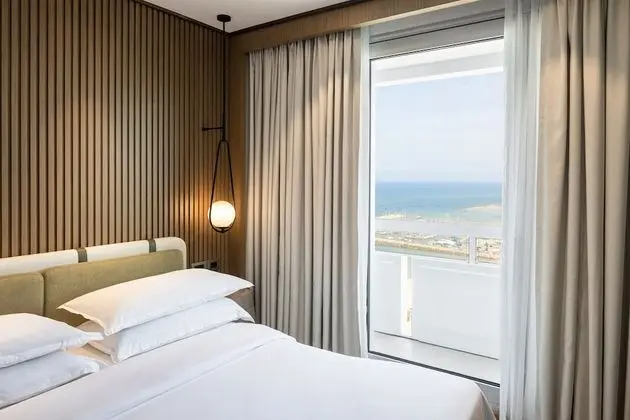 Deluxe Seaview, Guest Room, 2 Twin/Single Bed(s), Balcony