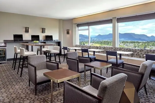 Çatı Katı Süiti (Penthouse), 1 En Büyük (King) Boy Yatak ve Çekyat