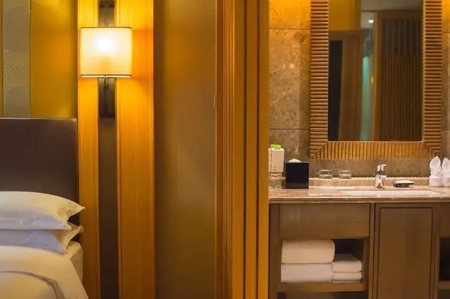 Deluxe Oda, 1 En Büyük (King) Boy Yatak, Balkon, Bahçe Manzaralı