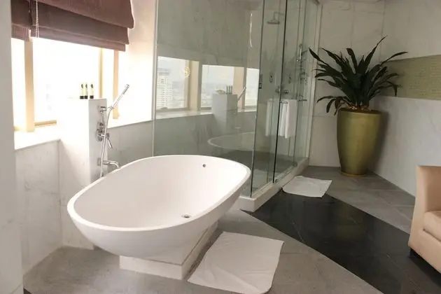Oda, 2 Çift Kişilik Yatak, Şehir Manzaralı