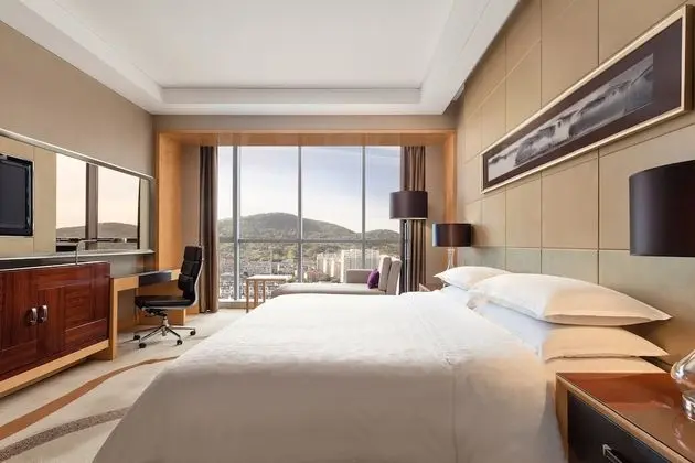 Oda, 1 En Büyük (King) Boy Yatak, Sigara İçilebilir, Dağ Manzaralı