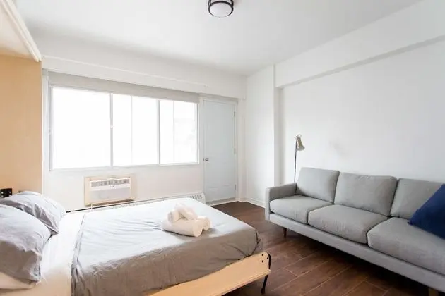 Exclusive Stüdyo Süit