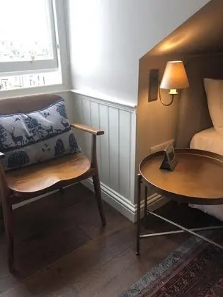 Deluxe Tek Büyük Yataklı Oda, Banyolu/Duşlu, Şehir Manzaralı (7)