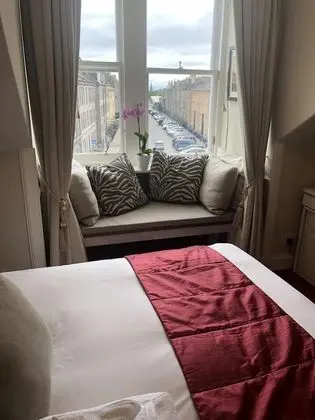 Tek Büyük Yataklı Oda, Banyolu/Duşlu (8)