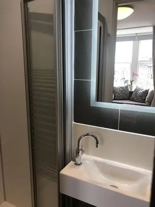 Tek Büyük Yataklı Oda, Banyolu/Duşlu (8)