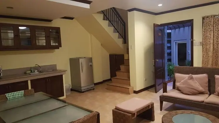 Villa (2 Storey)