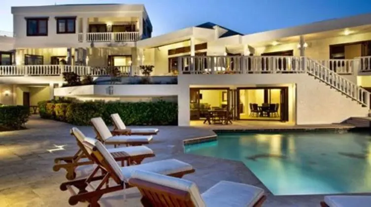 Grand Villa (Infinity 8 rooms)