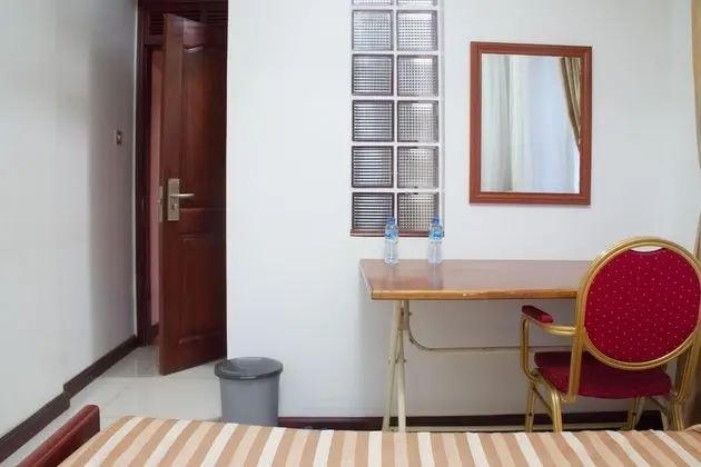 Standard Tek Büyük Yataklı Oda