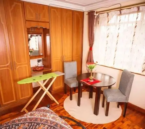 Apart Daire, 1 Çift Kişilik Yatak, Sigara İçilmez