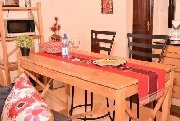 Apart Daire, 1 Çift Kişilik Yatak, Sigara İçilmez