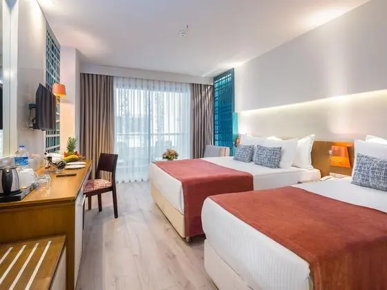 https://images.etstur.com/files/images/hotelImages/TR/209265/l/Sherwood-Dreams-Resort-Oda-359762.jpg