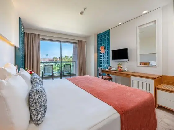 https://images.etstur.com/files/images/hotelImages/TR/209265/l/Sherwood-Dreams-Resort-Oda-365152.jpg