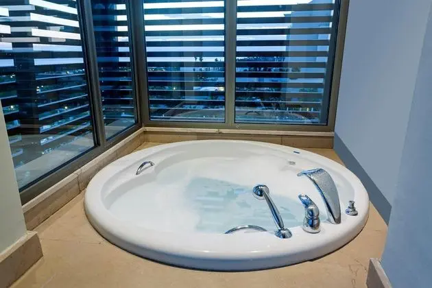 https://images.etstur.com/files/images/hotelImages/TR/209265/l/Sherwood-Dreams-Resort-Oda-365162.jpg