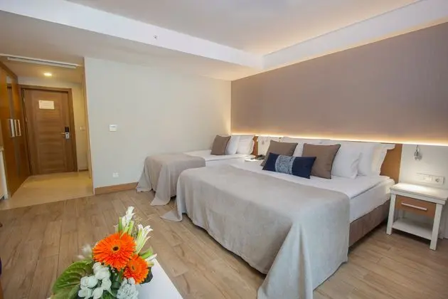 https://images.etstur.com/imgproxy/resize/2560x1440/files/images/hotelImages/etsrooms/231/Sherwood_Exclusive_Kemer_20241014092706_2.jpg