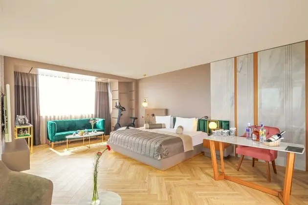 Sky Suite